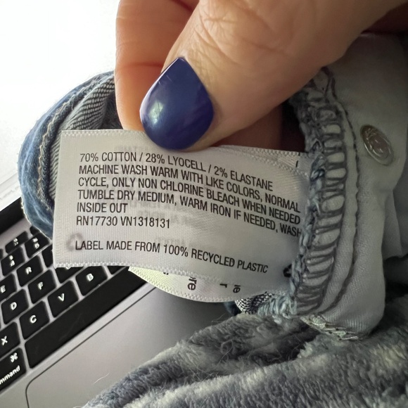 👖|•UNIVERSAL THREAD•| Ankle Bootcut High Waist Raw Hems Size 12/31👖 - Picture 8 of 11